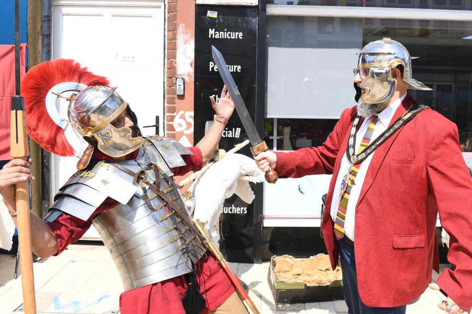 romans reenactors performing